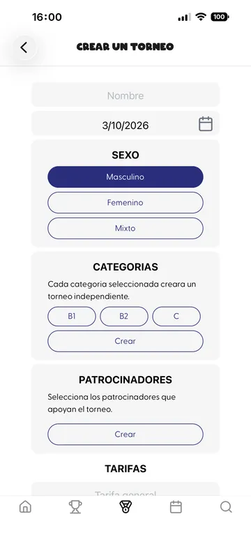 Pantalla de la app PELOTEO para crear un torneo: nombre, fecha, categorías y patrocinadores.